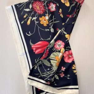 Pañuelo grande estampado flores