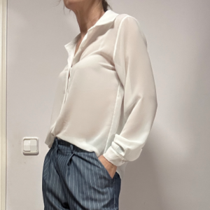 blusa semitransparete blanca